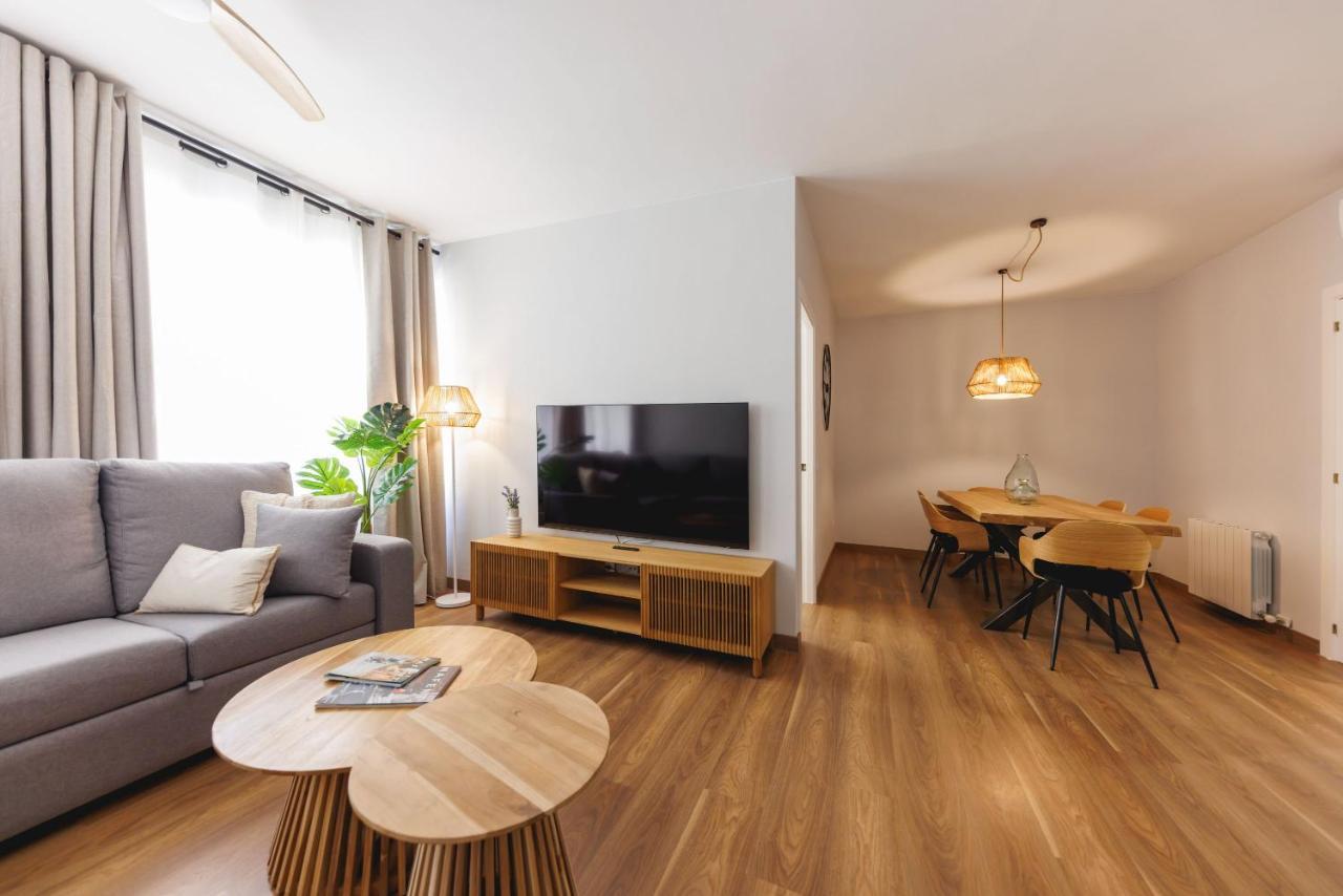 Bravissimo Figuerola, Spacious 3-Bedroom Apartment Girona Zewnętrze zdjęcie
