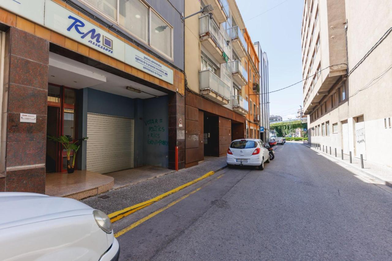 Bravissimo Figuerola, Spacious 3-Bedroom Apartment Girona Zewnętrze zdjęcie
